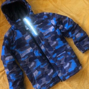 Boys Columbia winter jacket. Size Large. (14-16).